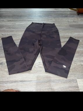 ALO High Waist Vapor Camo Leggings Brown